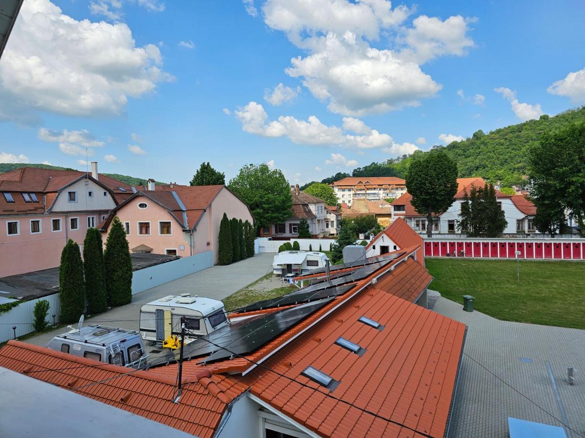 Pension Aquaris Hotel Sighişoara Buitenkant foto